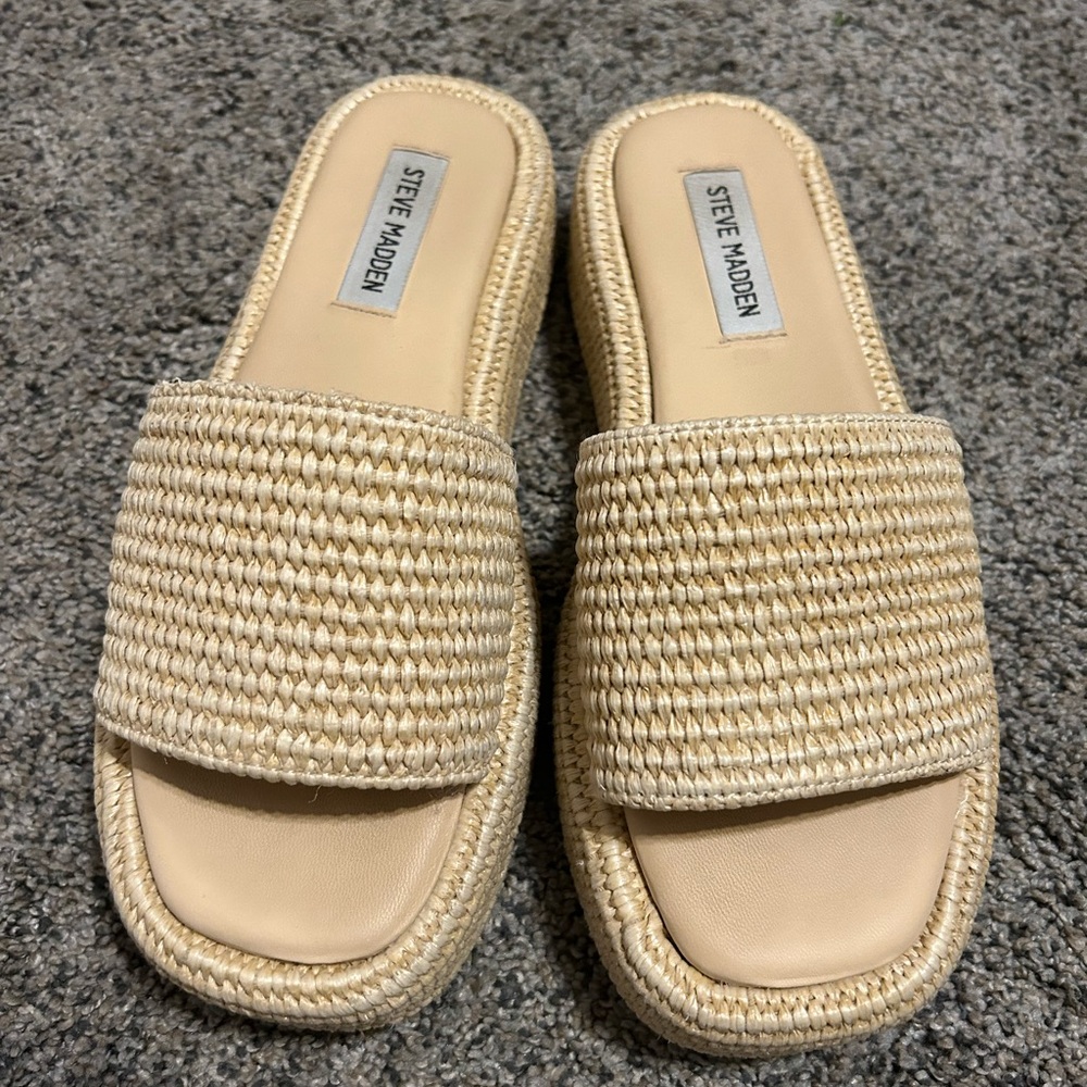 Steve Madden platform sandals